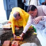 मुख्यमंत्री ने कहा कि राज्य सरकार एक जनपद, दो उत्पाद योजना के माध्यम से स्थानीय आजीविका को बढ़ावा देने के साथ हाउस ऑफ हिमालयाज ब्रांड के माध्यम से अपने पारंपरिक उत्पादों को राष्ट्रीय और अंतरराष्ट्रीय स्तर पर पहचान दिला रही है। 