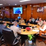 मुख्यमंत्री धामी ने  निर्देश दिए कि  जंगली जानवर आबादी क्षेत्रों में न आये, इसके लिए स्थाई समाधान पर विशेष ध्यान दिया जाए