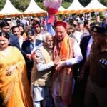 मुख्यमंत्री धामी ने प्रदेशवासियों को होली की हार्दिक शुभकामनाएं देते हुए कहा कि यह पर्व आपसी विश्वास, भाईचारे और सामाजिक समरसता का संदेश देता है।