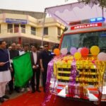 मुख्यमंत्री धामी ने टनकपुर उपजिला चिकित्सालय से अत्याधुनिक ACLS एम्बुलेंस को हरी झंडी दिखाकर जनपद चम्पावत में आपातकालीन स्वास्थ्य सेवाओं को नई मजबूती दी।