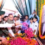 मुख्यमंत्री धामी ने कहा कि उनके पिताजी ने 28 वर्षों तक महार रेजिमेंट में सेवा देते हुए 1962 के भारत-चीन युद्ध, 1965 व 1971 के भारत-पाक युद्ध तथा ऑपरेशन ब्लूस्टार और ऑपरेशन रक्षक जैसे महत्वपूर्ण अभियानों में योगदान दिया