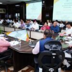 मुख्यमंत्री धामी ने समीक्षा के दौरान मुख्य सचिव को निर्देश दिए कि ऐसी योजनायें, जिनमें एक से अधिक विभागों की सहभागिता है, उनके प्रभावी क्रियान्वयन हेतु विभागों के बीच बेहतर समन्वय स्थापित किया जाए