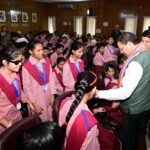 बच्चों की खुशी बनी मुख्यमंत्री धामी के जन्मदिवस का खास उपहार, दृष्टि दिव्यांग बच्चों के बीच पहुंचकर साझा की खुशियां